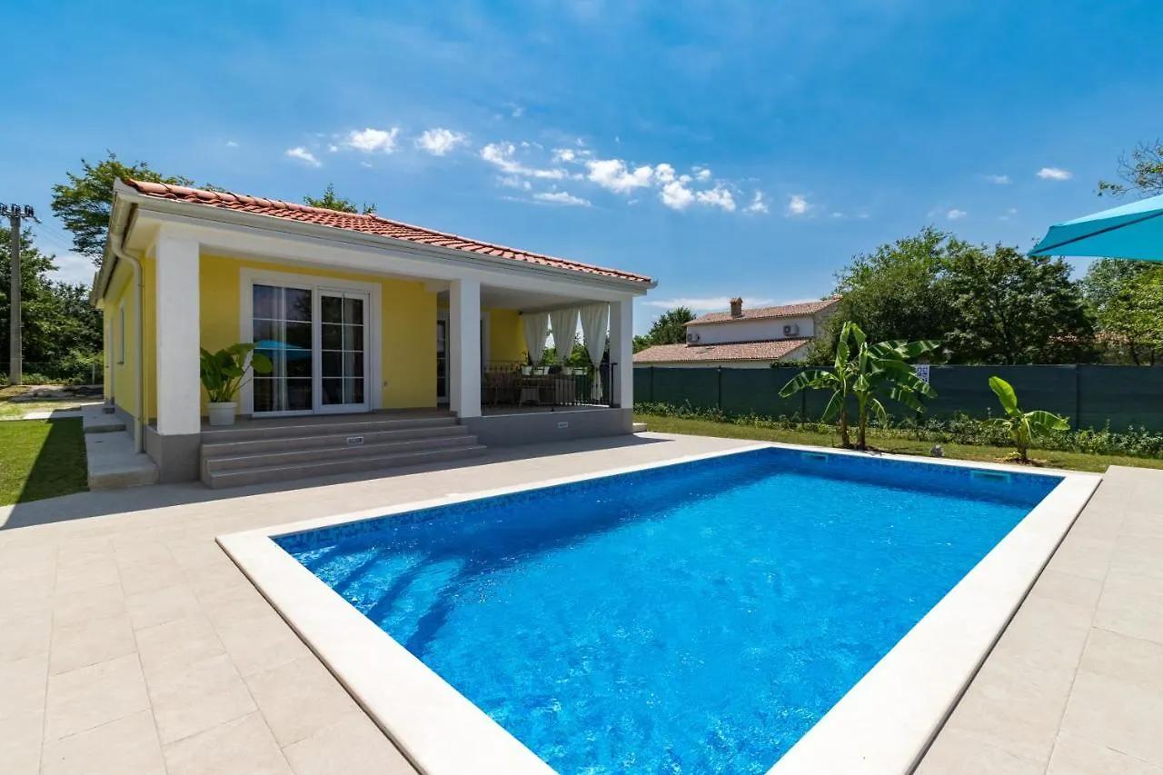 Villa Mario With Private Heated Saltwater Pool Kršan 0*,