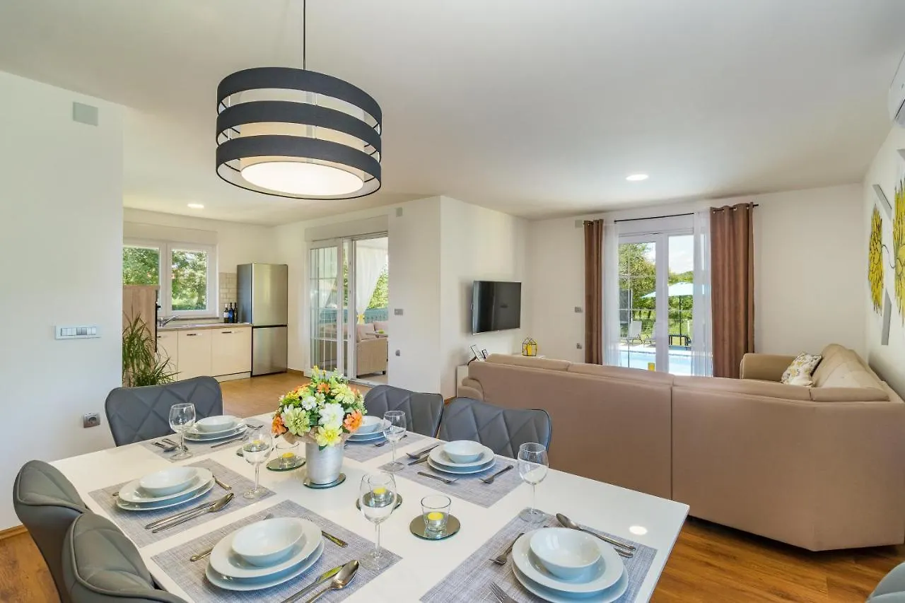 Villa Mario With Private Heated Saltwater Pool Krsan