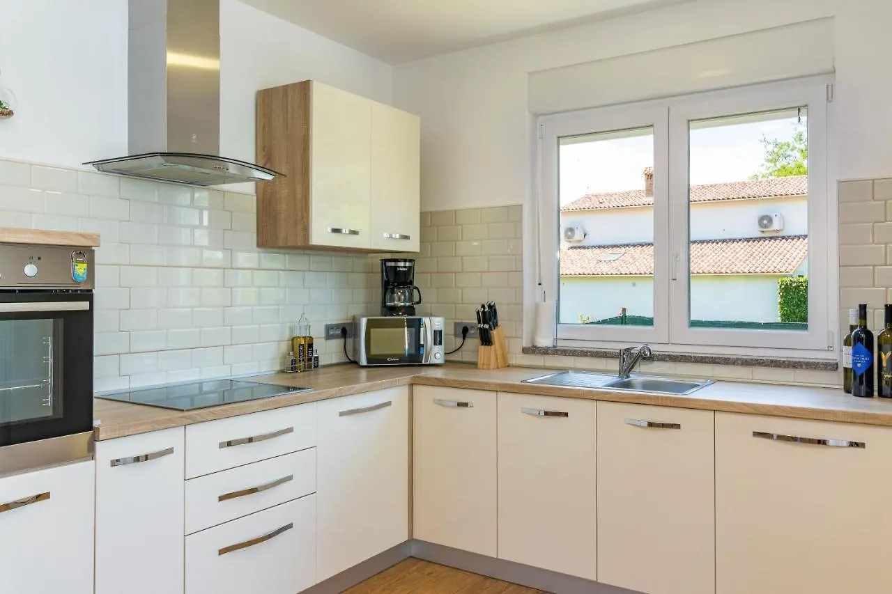 Villa Mario With Private Heated Saltwater Pool Kršan