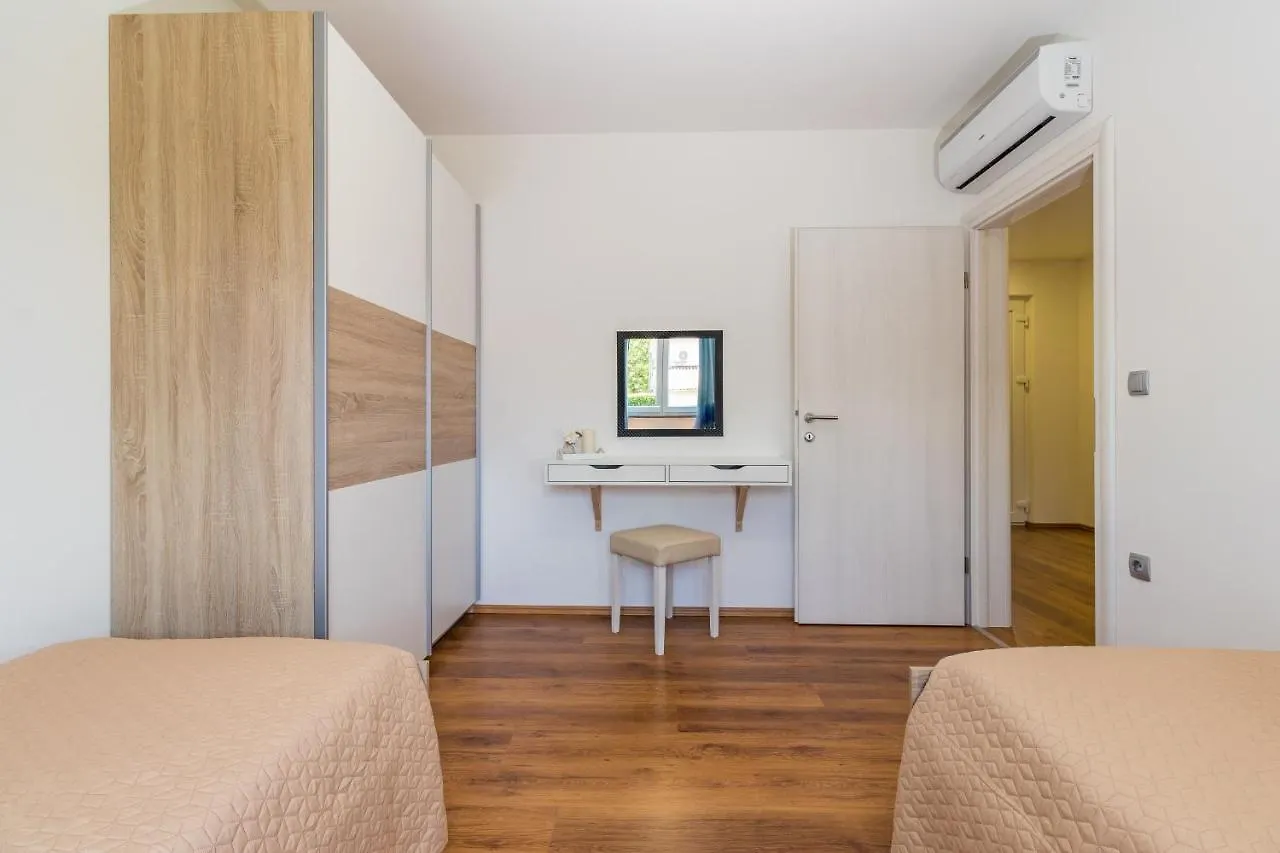 Kršan Villa Mario With Private Heated Saltwater Pool קרואטיה