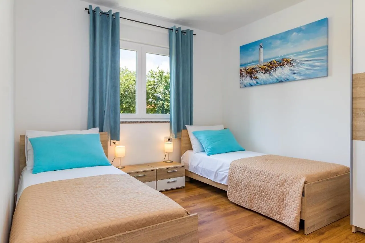 Kršan Villa Mario With Private Heated Saltwater Pool קרואטיה